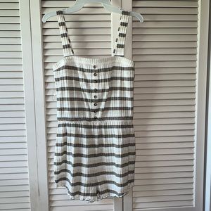 NWT Billabong Tan and White Romper